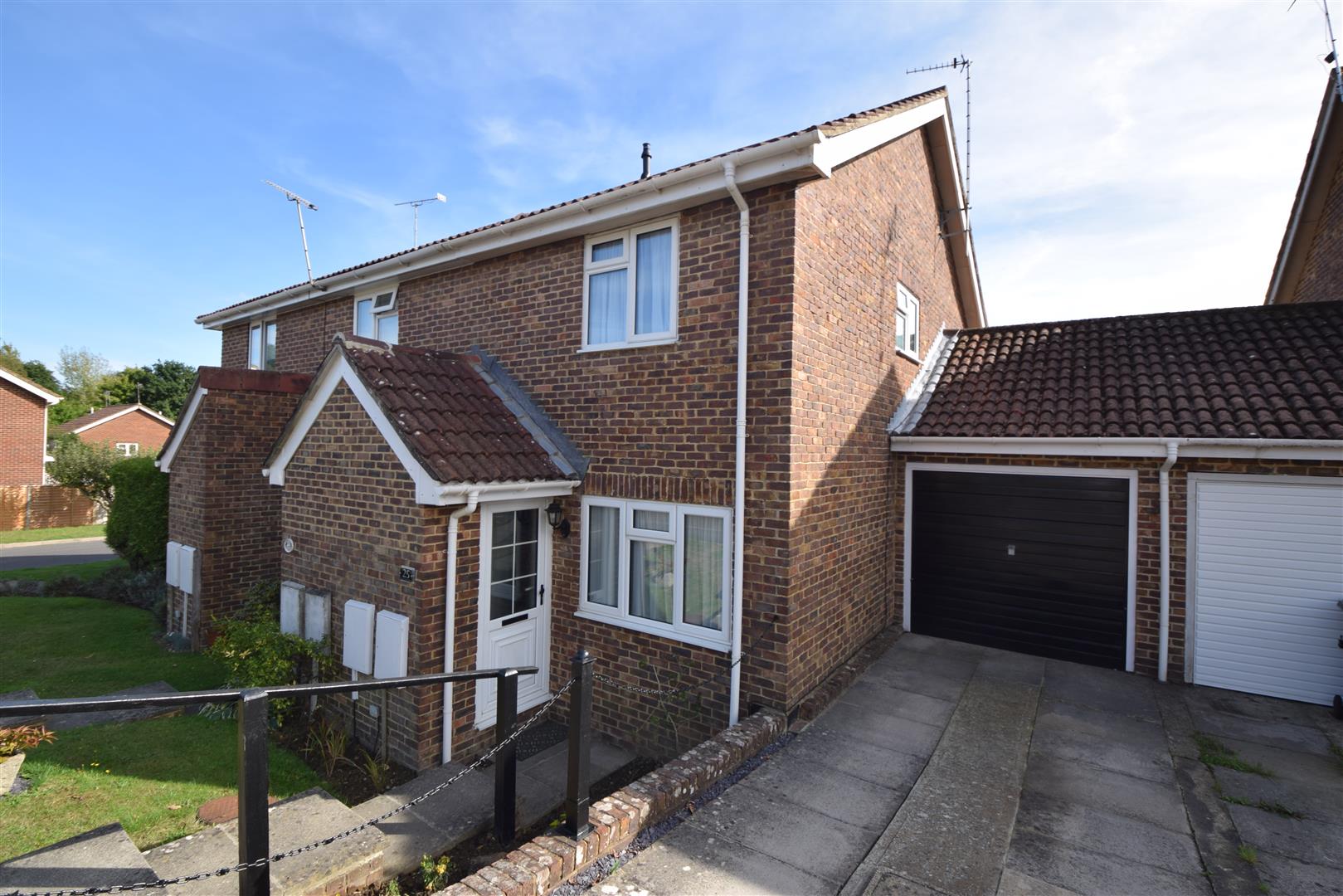 Falconers Drive, Battle Rush, Witt & Wilson